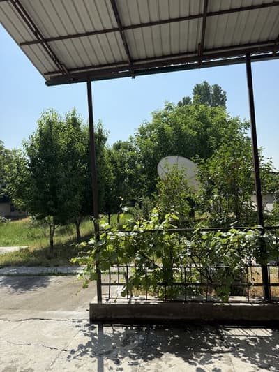 Срочно продается свой дом на зем. участке 10+ соток в Янгиюльском р-не