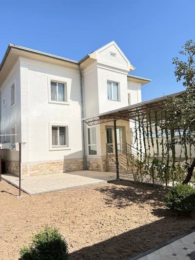 Просторный двухэтажный дом на 40 лет Победы Тузель