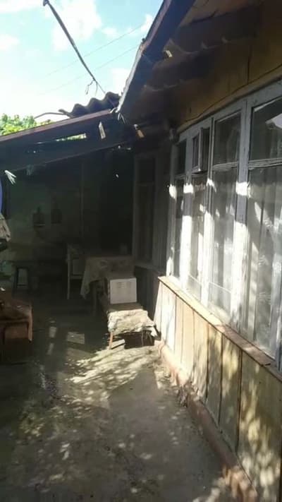 Продается дом 2,5 сотки, 4комнат+ 1 комн на 2 этаже