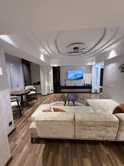 Продается 2х комнатная в центре.Цум