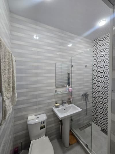 Ховли уй жой сотилади