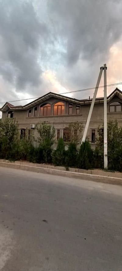 Сергели  Хонобод 2х этажный Евродом 4.5 сотки 8 комнат