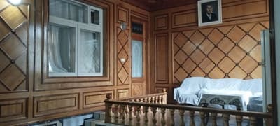 Срочно продажа дома
Шайхантахурский район 
4.7 соток
Цена 305000$
Тел.