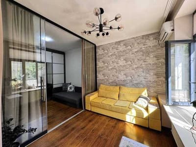 Solaris, 2/1/10, 41м2 Ориентир: Кушбеги  Доп.инф: арендаторы за 550 !!