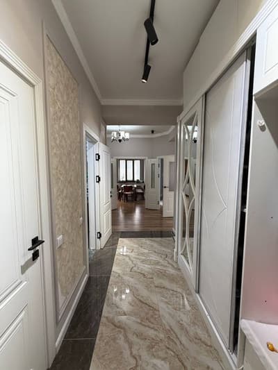 Продаётся 4 комнатная (Учтепа)