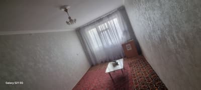 Урганч шахридаа 4 каватли дом 2 каватида 1 хонали квартира