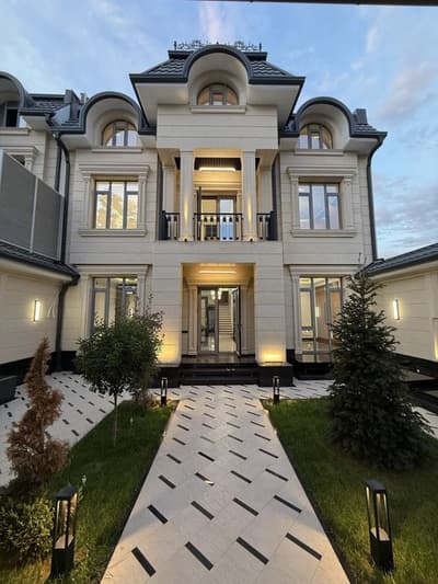 Продантся евродом премиум класса на цалковском