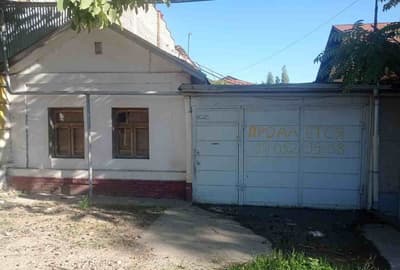 Uy sotiladi yoʻlni yuzida