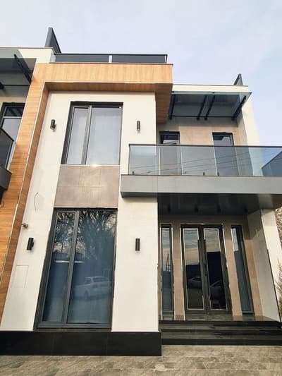 Продажа Дома!

-Район: Мирзо-Улугбекский
-Улица: Алишеробод, Учхоз
-Ор