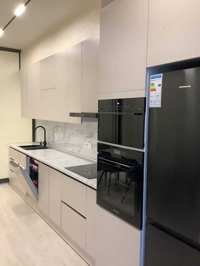 4 ком/ ЖК ANHOR/ с ремонтом/135 м2/ сквозная с видом речку/  4/4/22