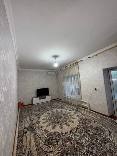 Uy Sotiladi srochniy!!!