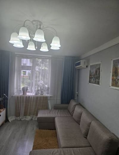 1 комнатная 2-этаж балкон 1/3 срочно Чиланзар 1 квартал Улица Мукимий