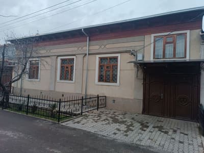 Яшнабад! Продаётся дом 4,05 соток 7 комнат