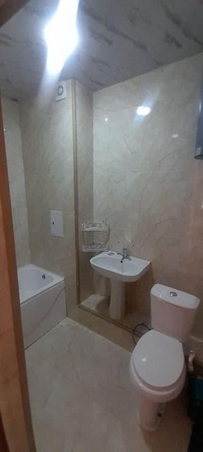 1 хона 5 этаж 6 микр Оазис янги гиштлик дом майдони 46 квм 
Балкон 6 м